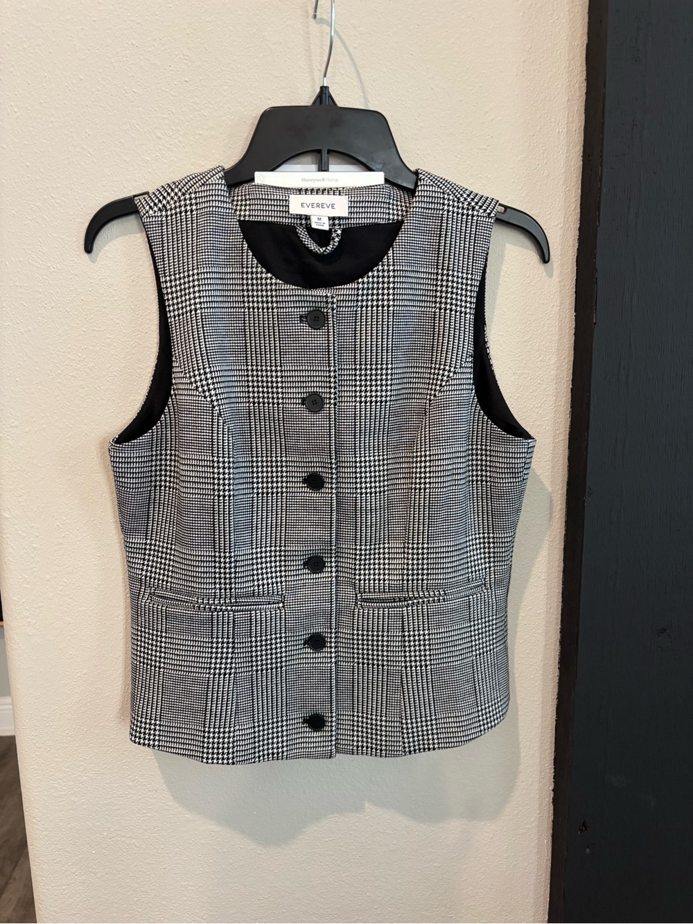 Evereve Black & White Glen Plaid Button-Front Vest
